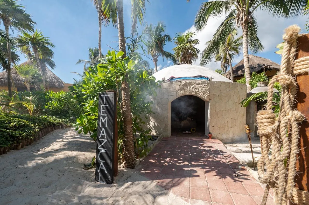 HIP HOTEL By Ana y José Tulum