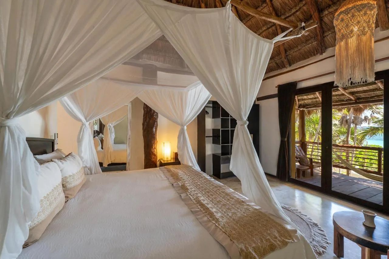 HIP HOTEL By Ana y José Tulum