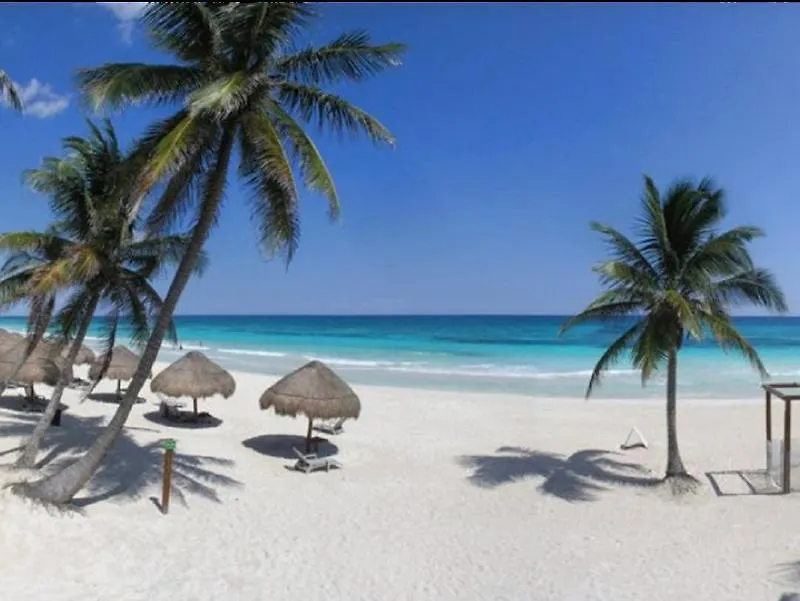 HIP HOTEL By Ana y José Tulum